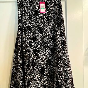 Black and cream long skirt Vince Camuso new with tags, lined with spandex shirt